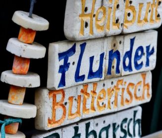 Schild vom Fischangebot
